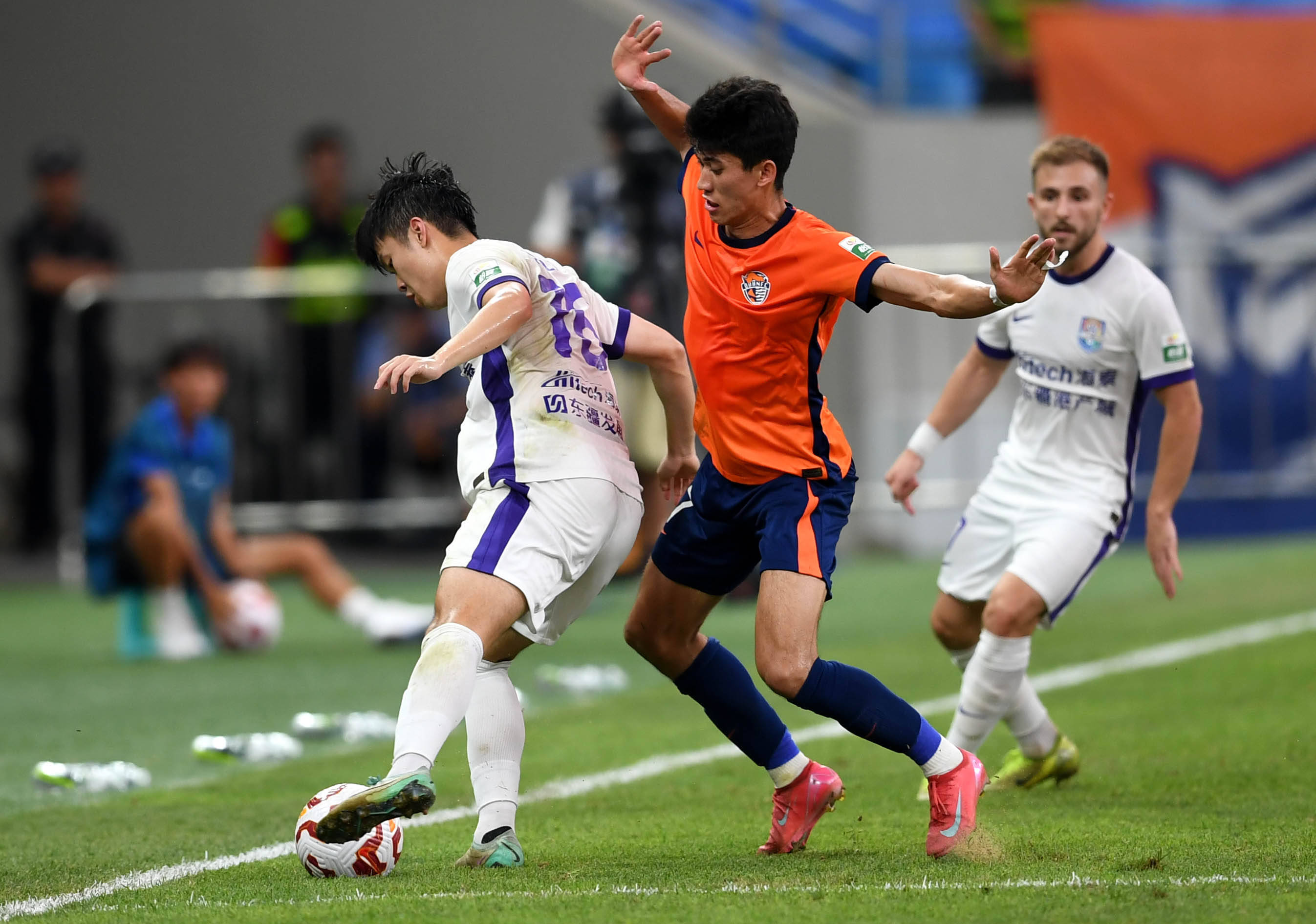 定的表现让 定的表现让