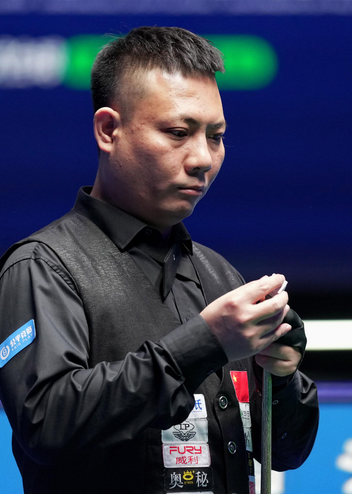 冠道路上的 冠道路上的